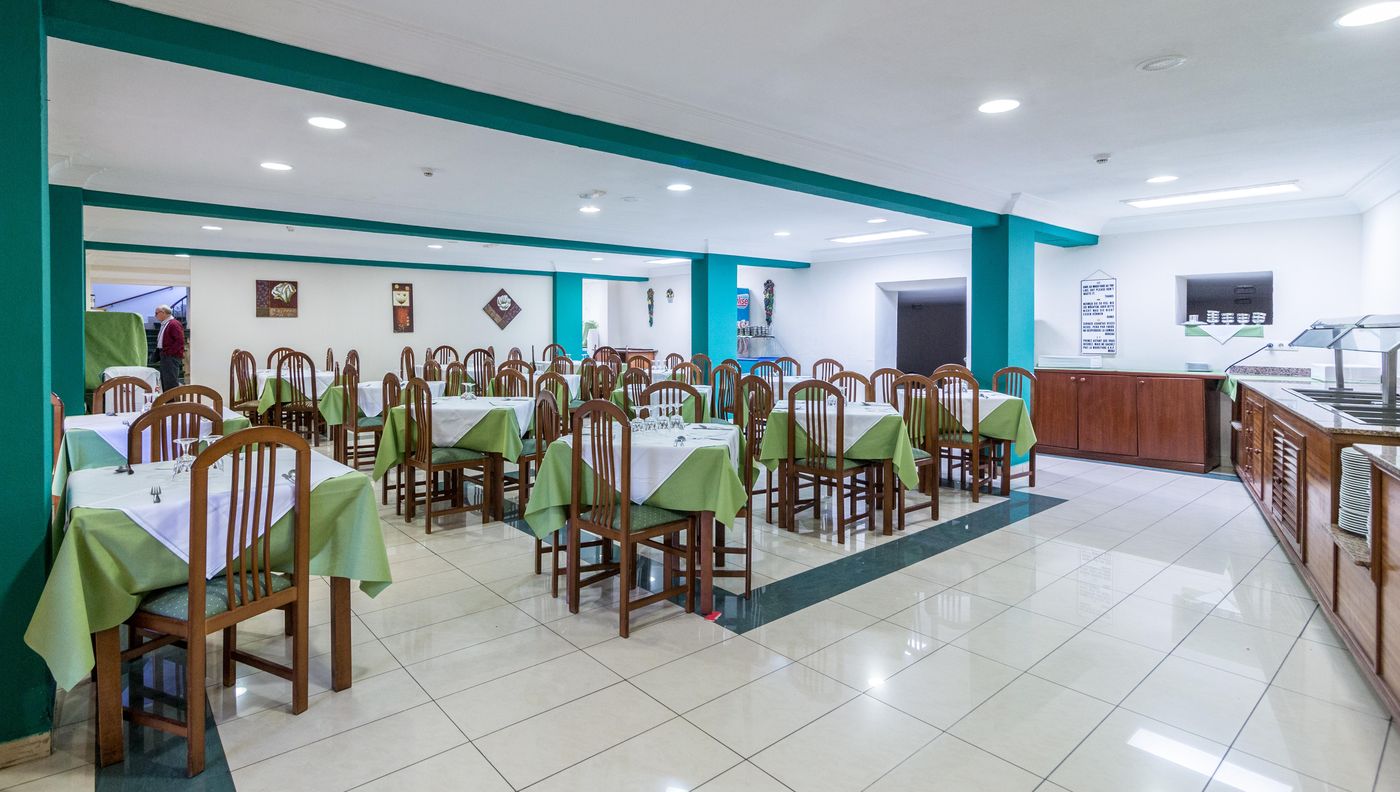 La-Carabela-Restaurant-11