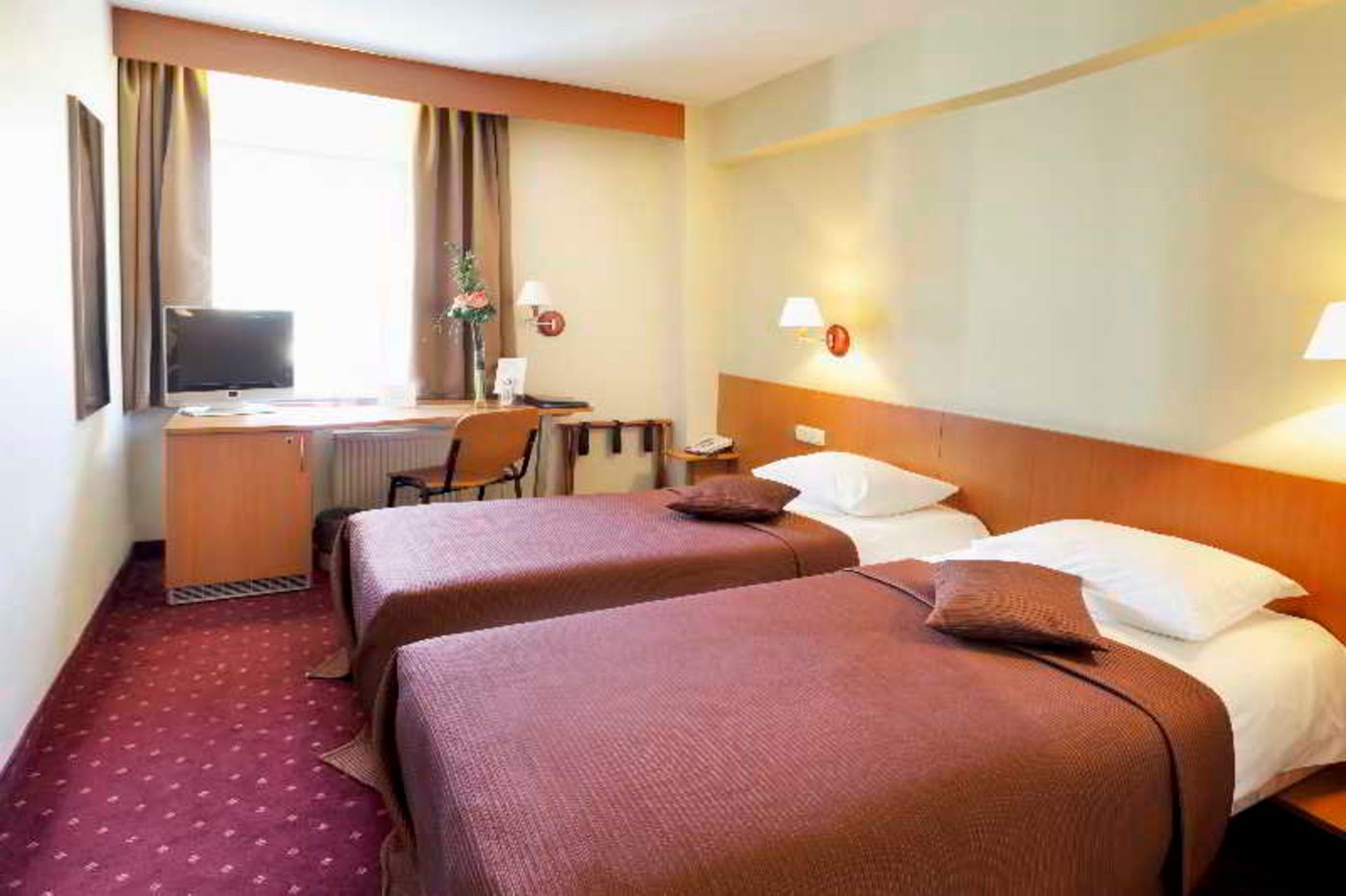 Hotel Art City Inn-Lithuania-VILNIUS-Room-9