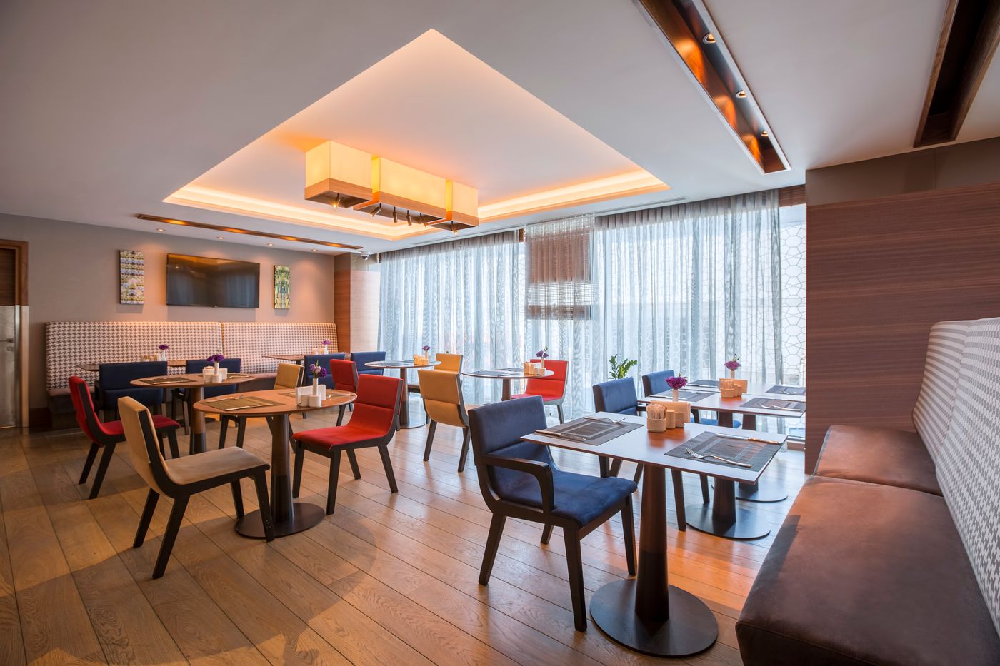 Golden-Tulip-Istanbul-Bayrampasa-Restaurant-6