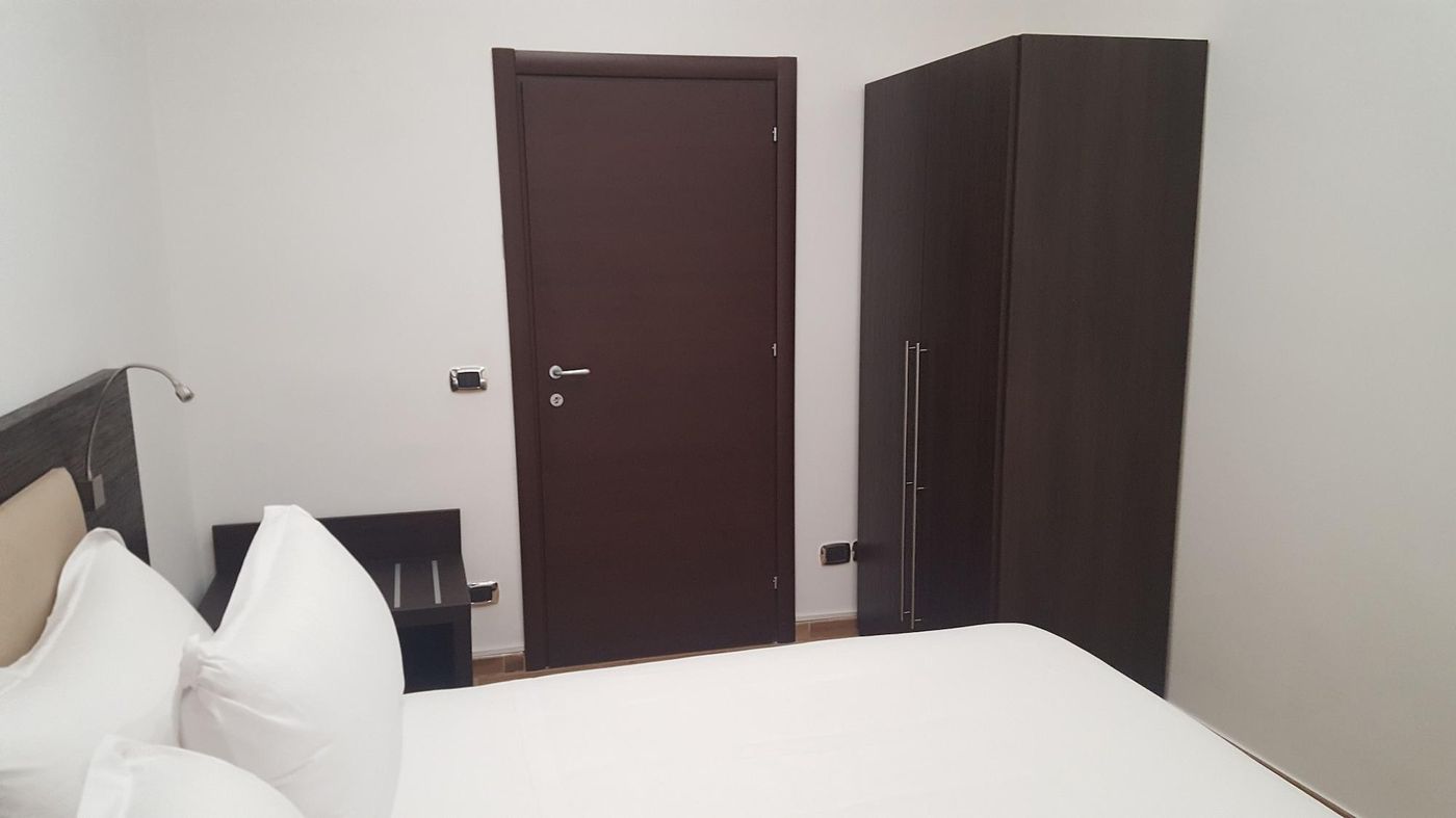 Una-Finestra-Su-Monti-Room-15