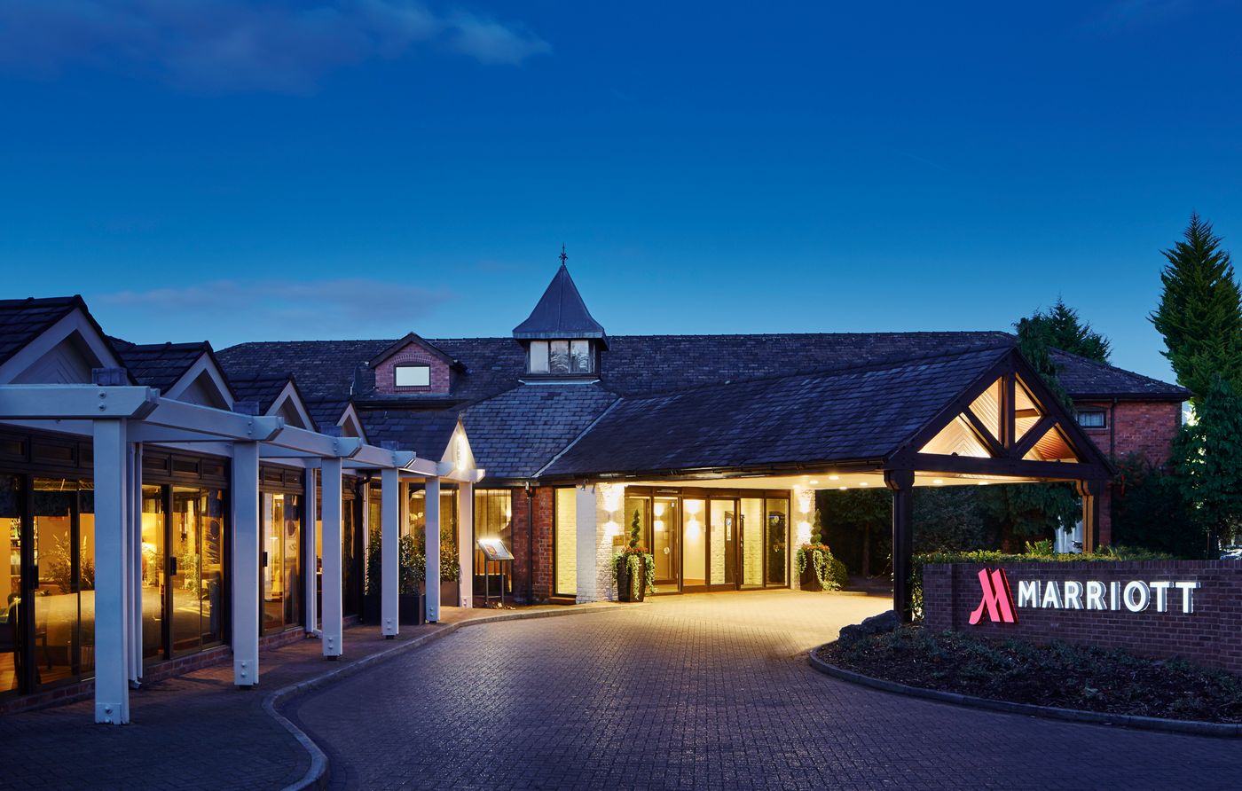 Delta Hotels Manchester Airport-United Kingdom-Altrincham-General view-1