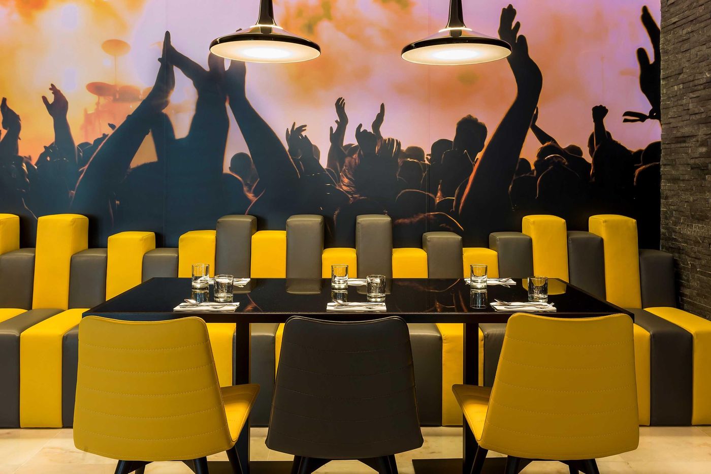 HF-Fenix-Music-Restaurant-16