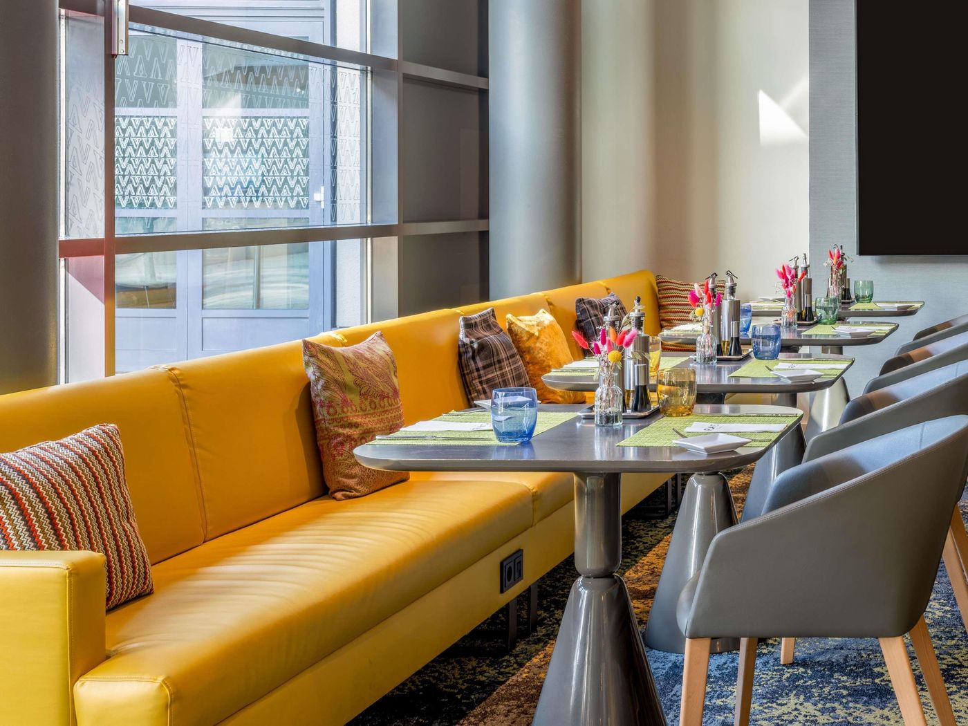 Novotel-Muenchen-City-Bar-7