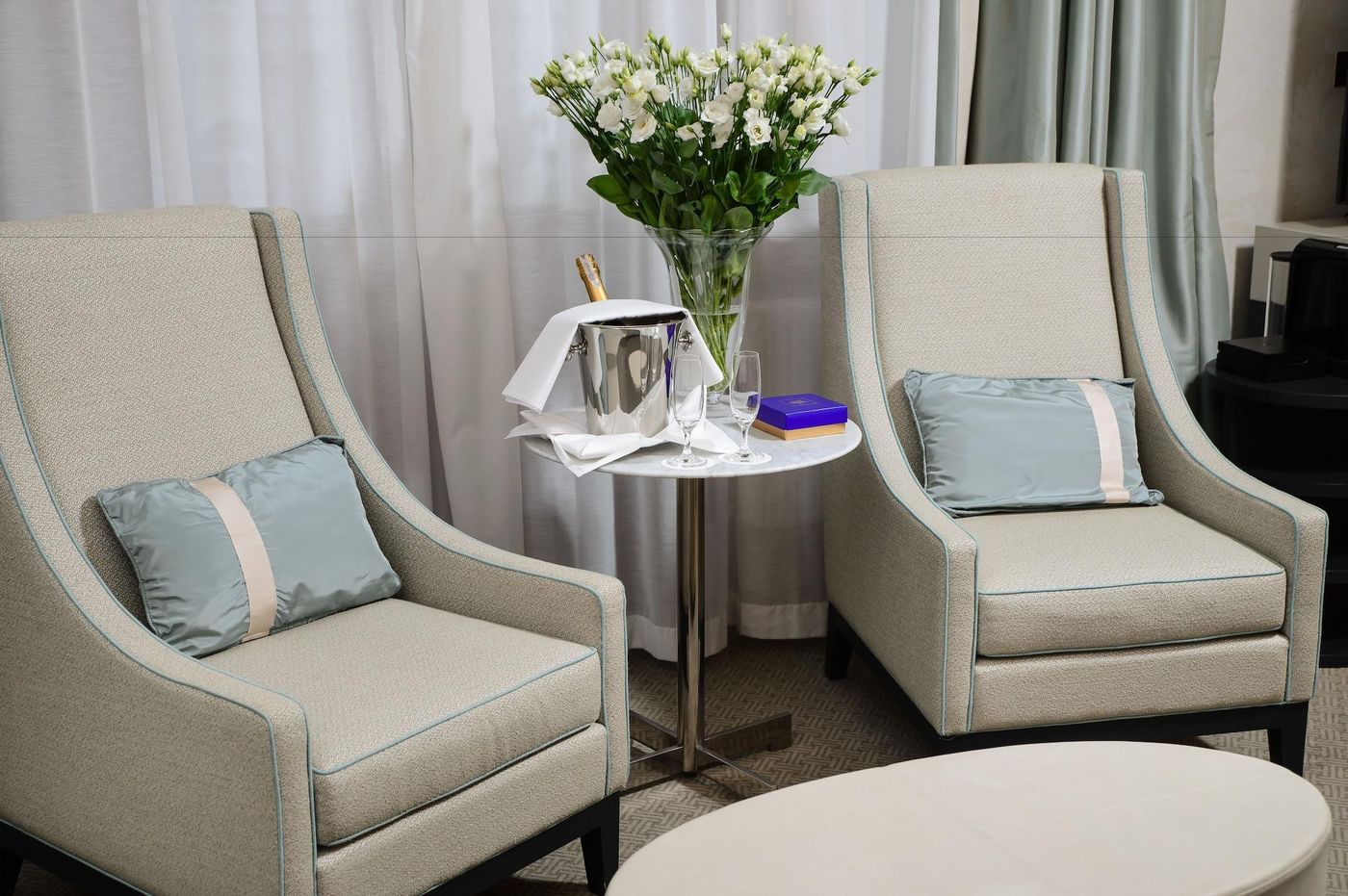 Bristol-a-Luxury-Collection-Hotel-Room-19