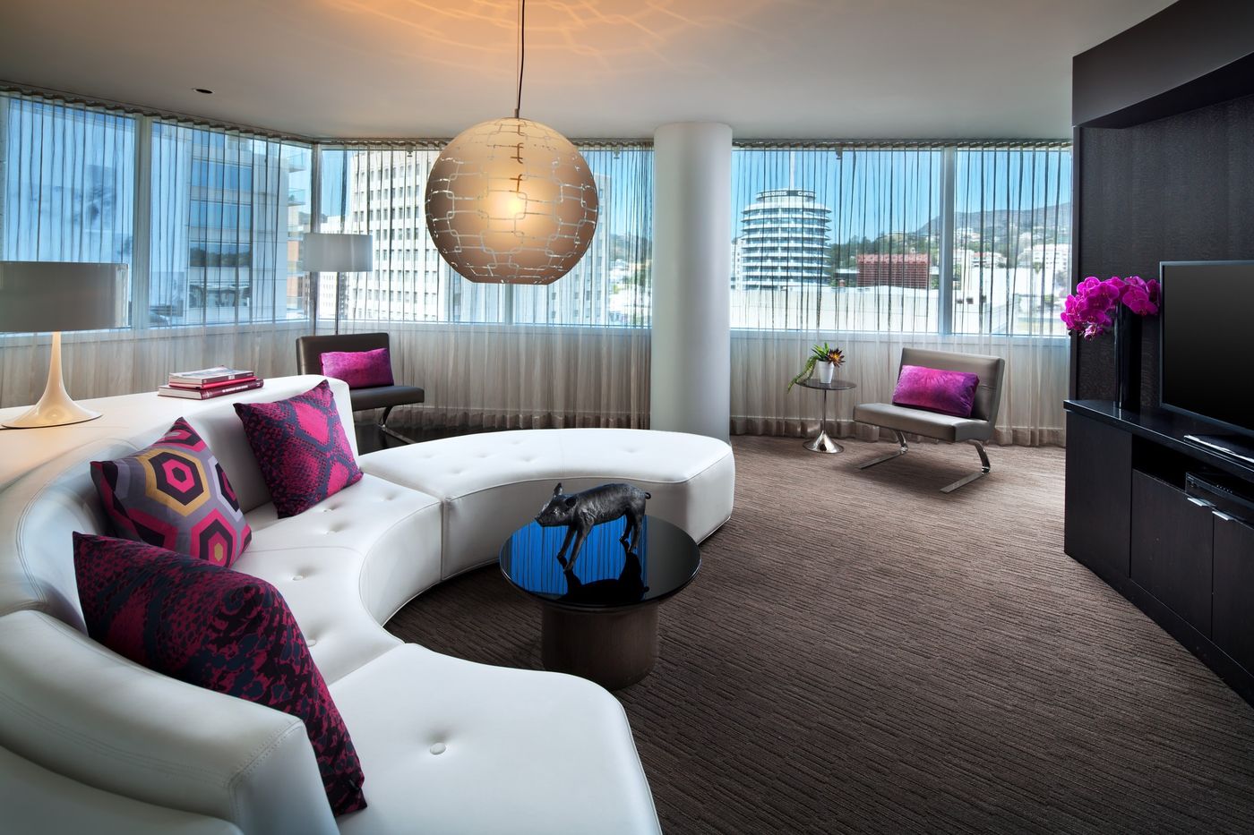 W-Hollywood-General-view-11