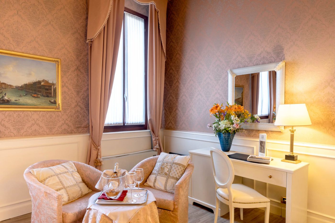 Duodo-Palace-Room-36