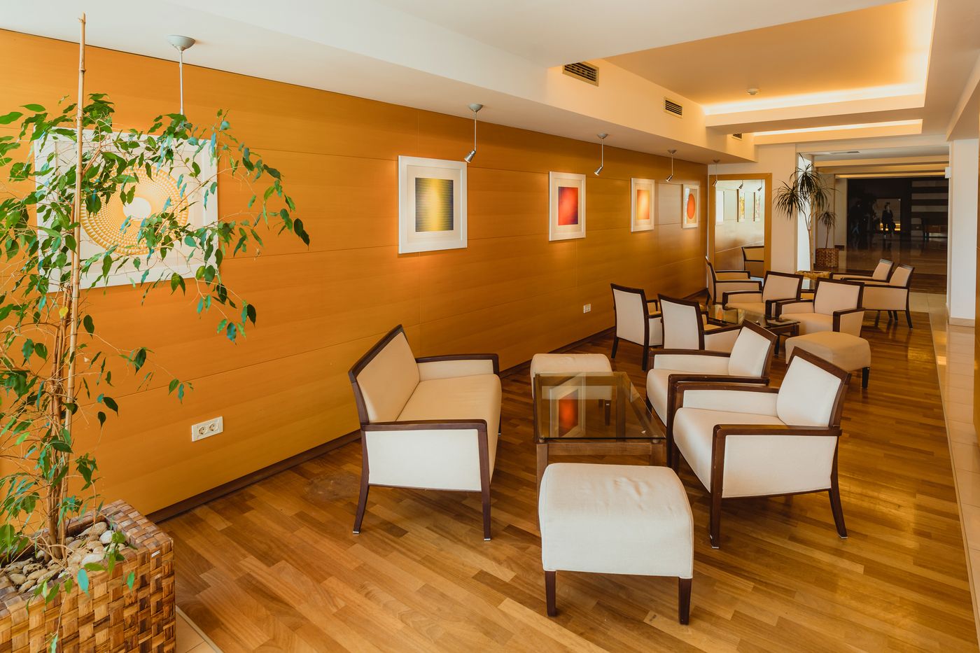 Luna-Island-Hotel-Lobby-48