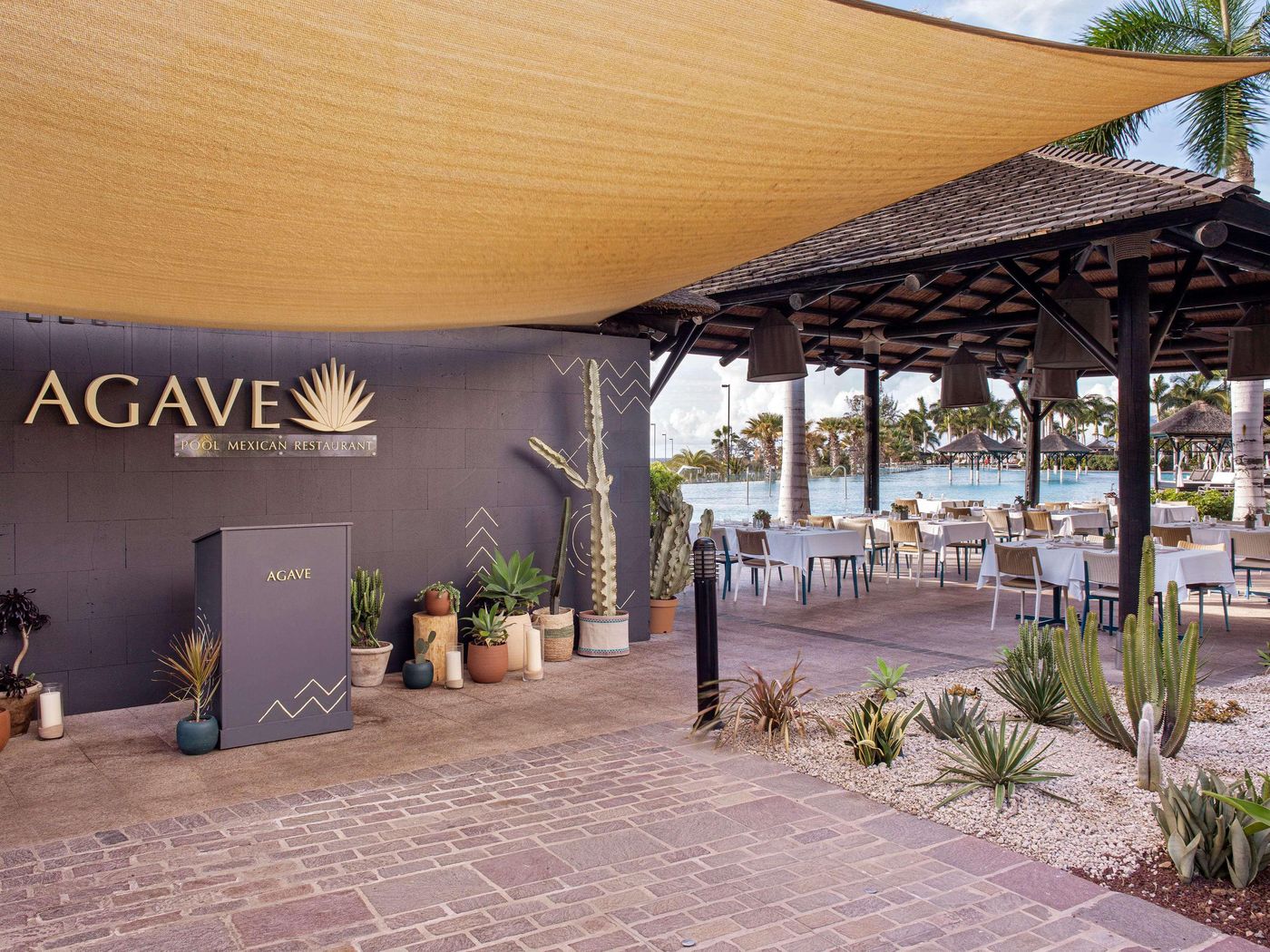 RedLevel-at-Melia-Palacio-de-Isora-Restaurant-23