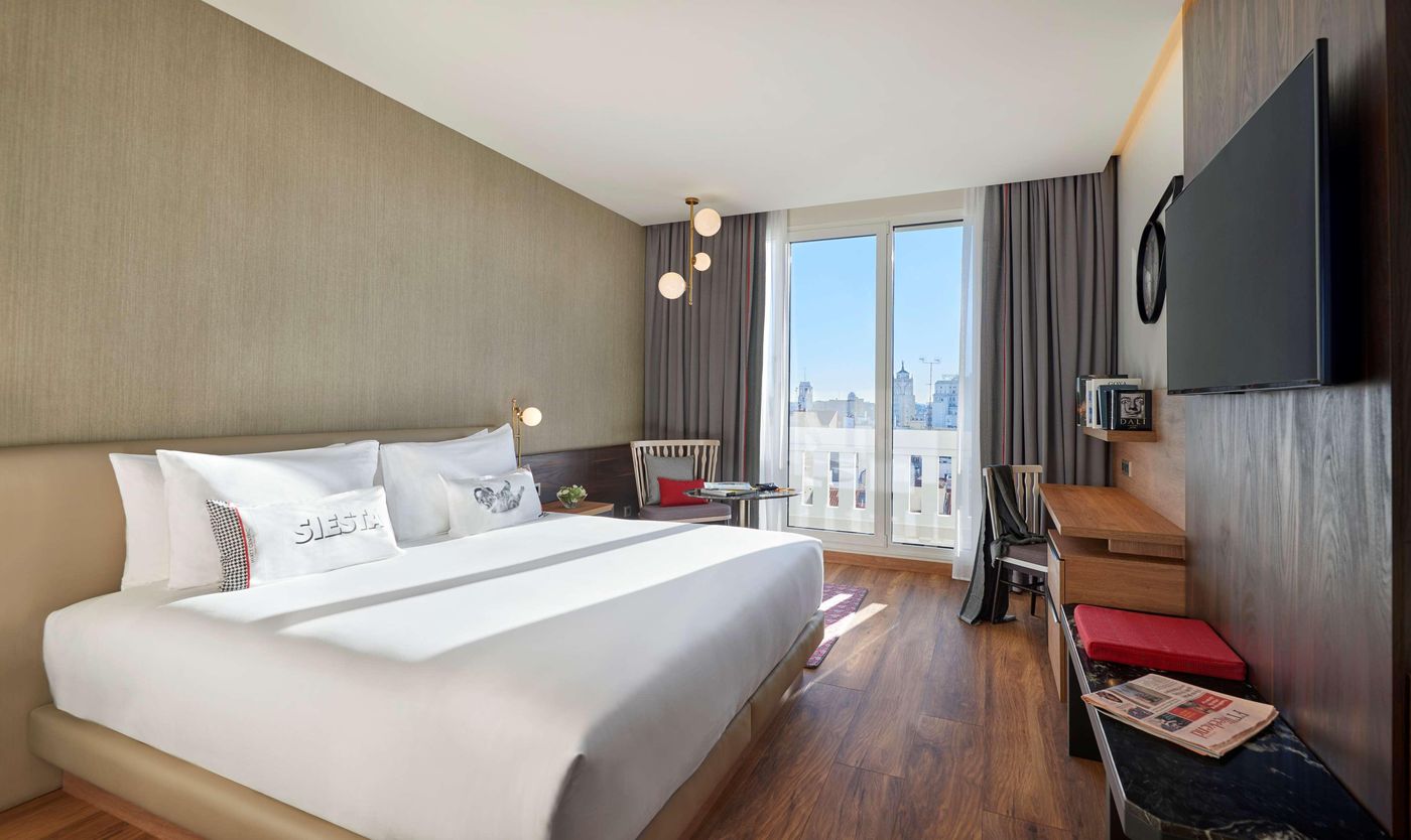Hyatt-Centric-Gran-Via-Madrid-Room-35