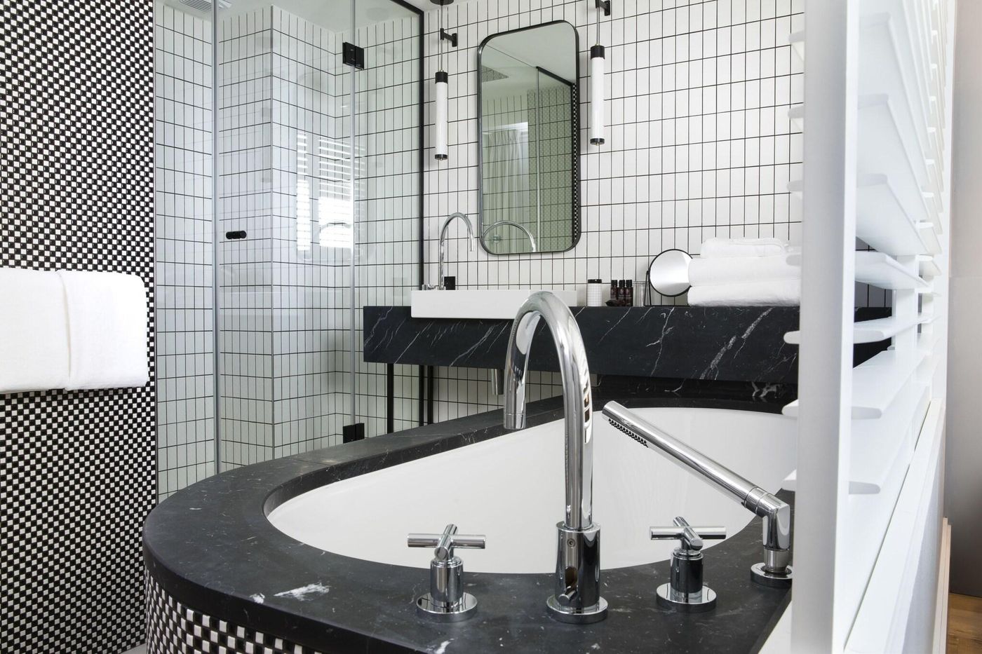 Maison-Elle-Paris-Room-33