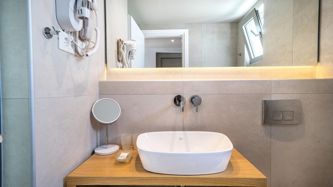 Adele-Beach-Hotel-Room-32