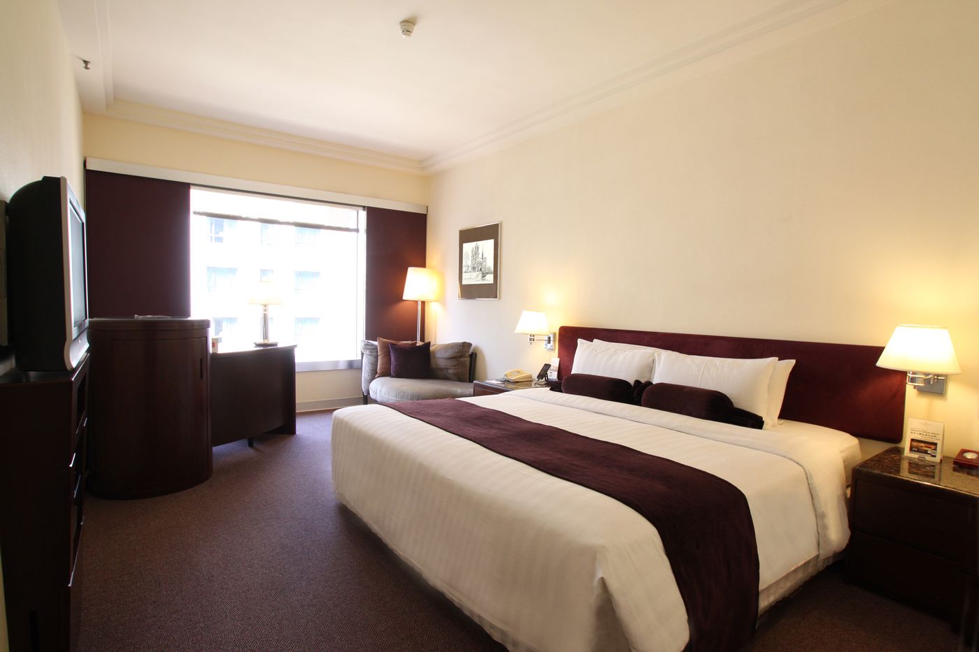 Prudential-Hotel-Room-4