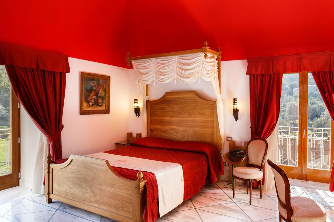 Casale-Russo-Room-11