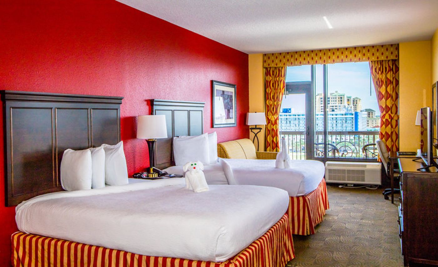 Pier House 60 Marina Hotel