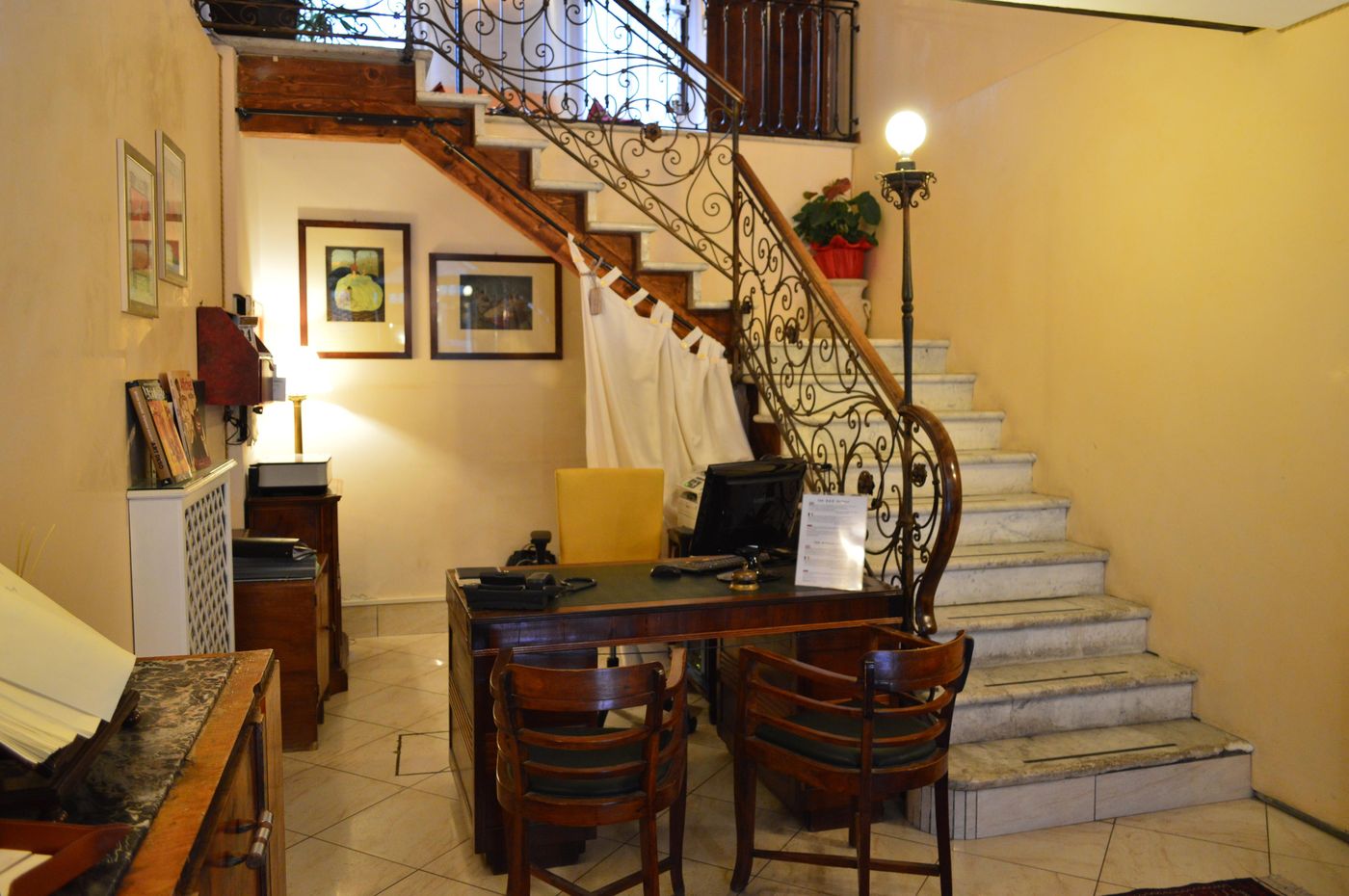 Locanda-Art-Deco-Lobby-7