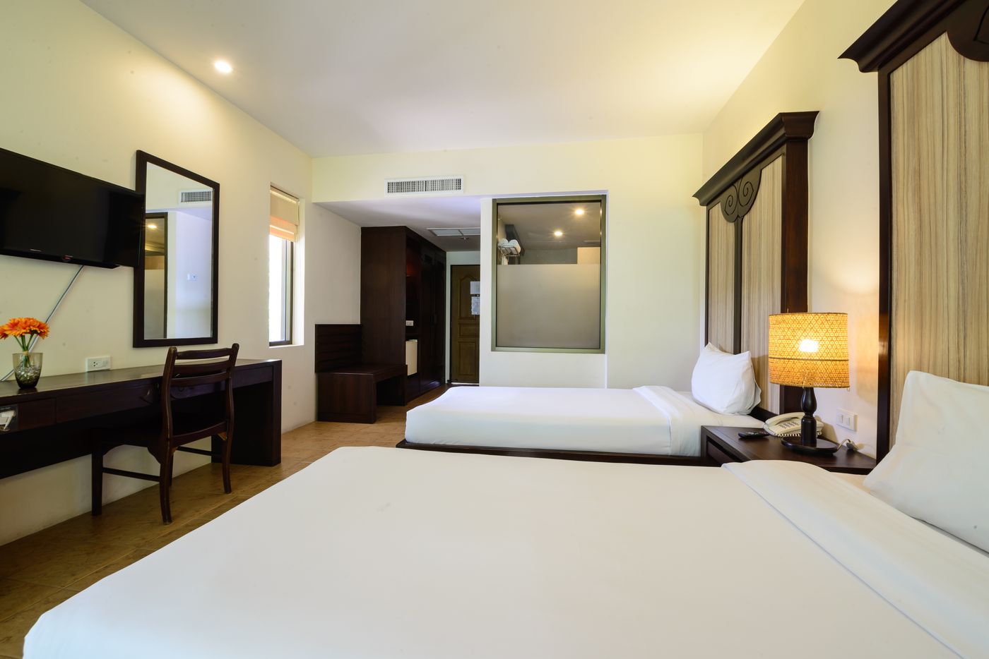 Patong-Lodge-Hotel-Room-39