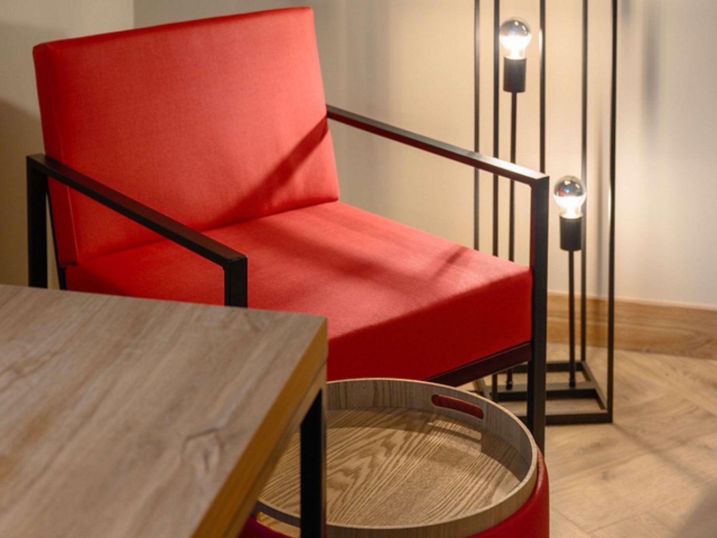 Ibis-Hotel-Heroes-Square-Room-14