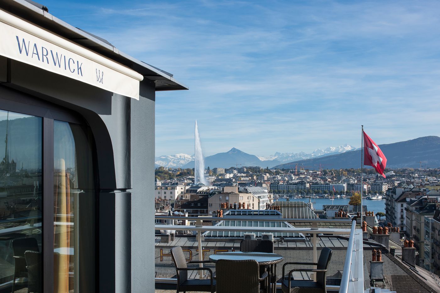 Warwick-Geneva-General-view-3