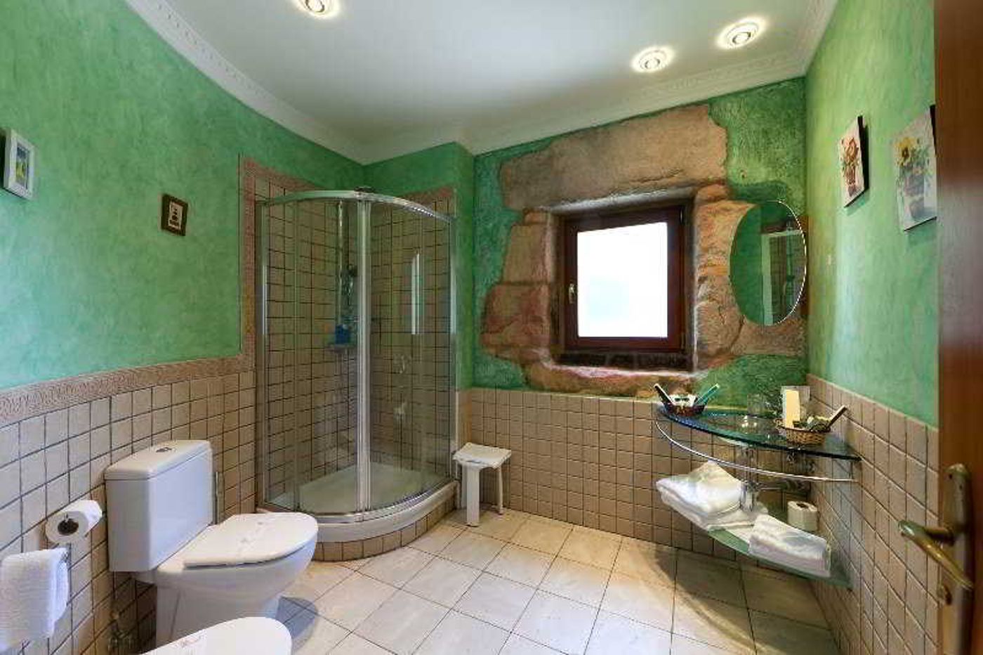 Usategieta-Spain-OIARTZUN-Room-10