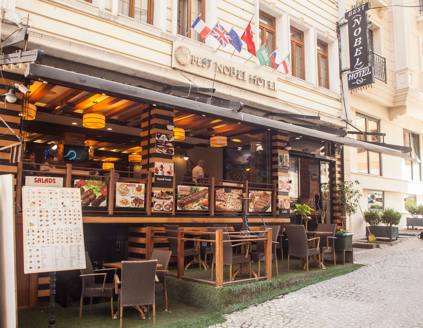 Best-Nobel-Hotel-Istanbul-Restaurant-3