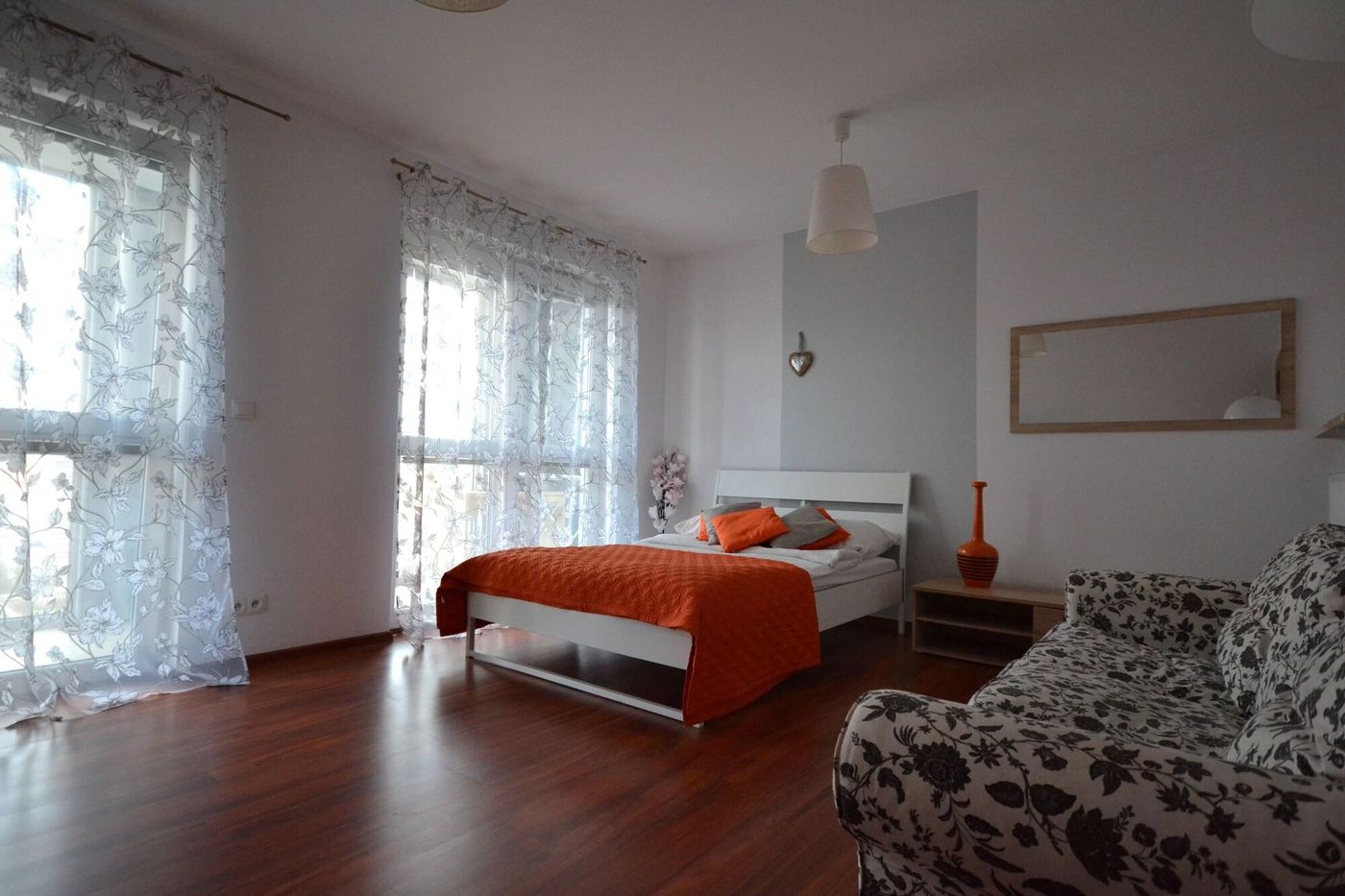 Senator Warsaw Apartments - Poland - Warsaw - Room - 4