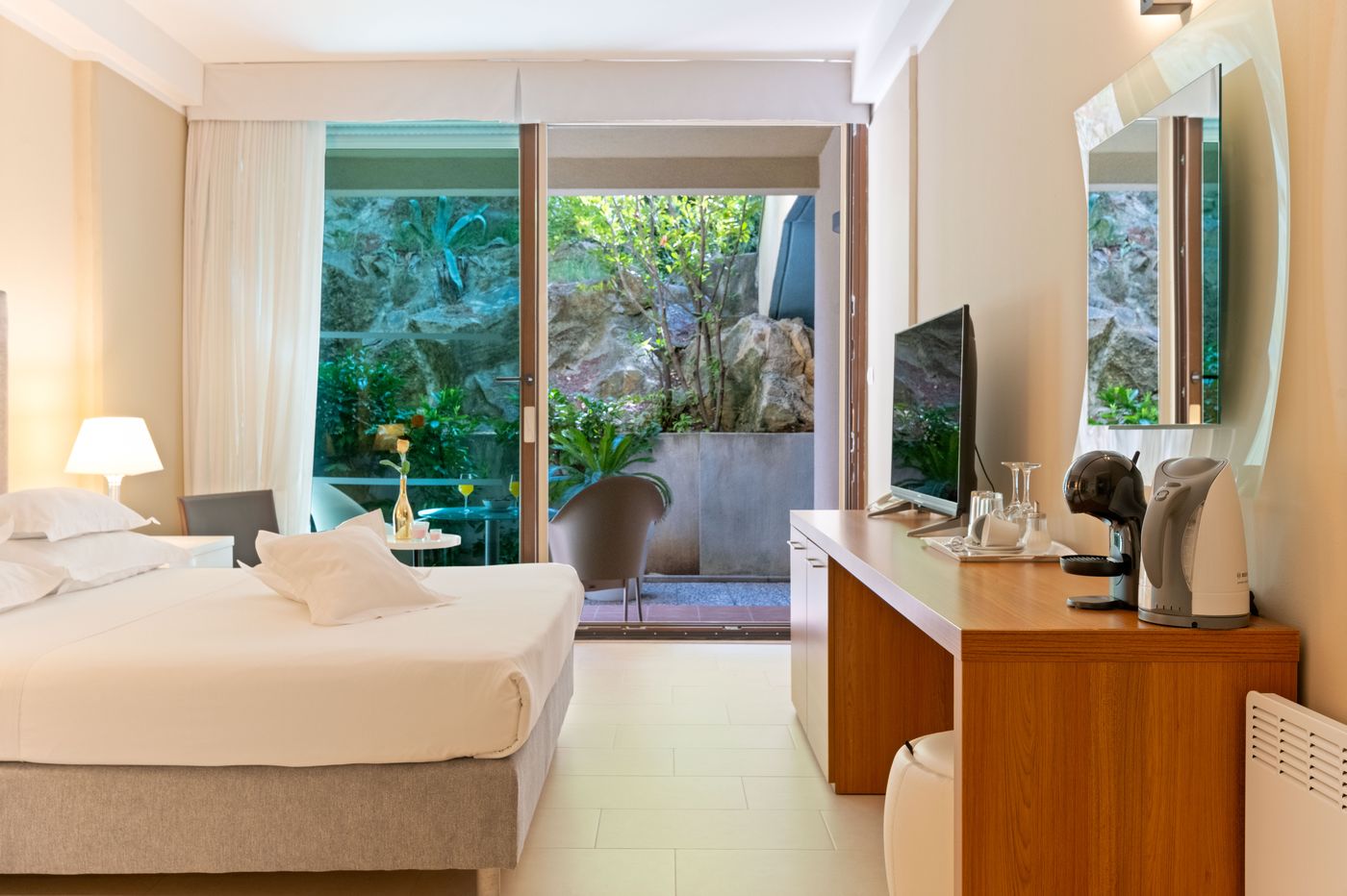 The-Residence-Room-12