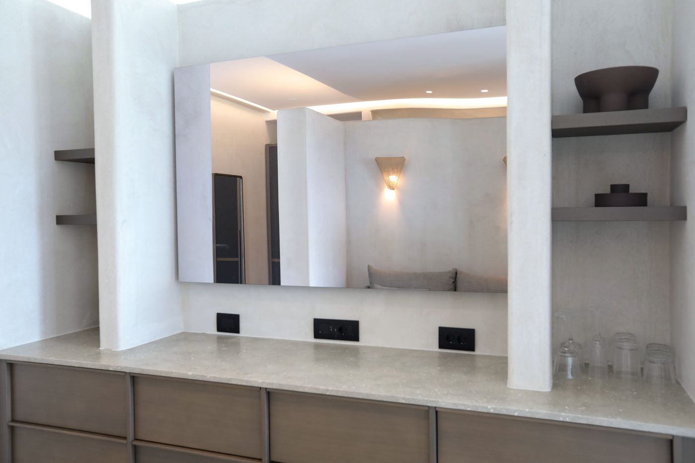 Aeonic-Suites---Spa-Room-54