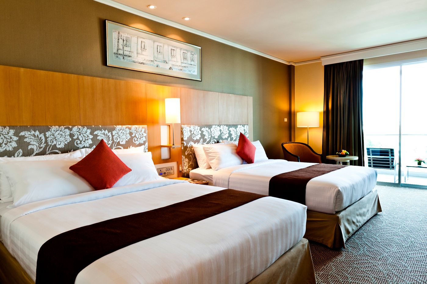 Royal-Princess-Larn-Luang-Bangkok-Room-8