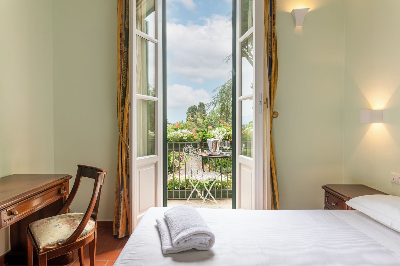 Hotel-Villa-San-Michele-Room-3