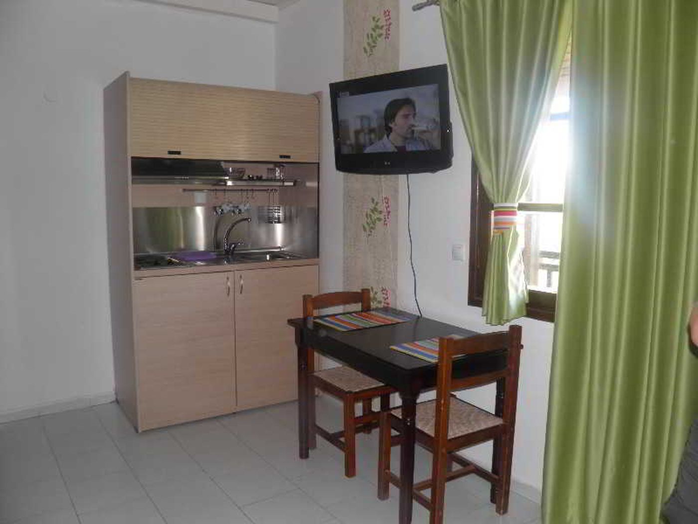 Ledra-Maleme-Room-46