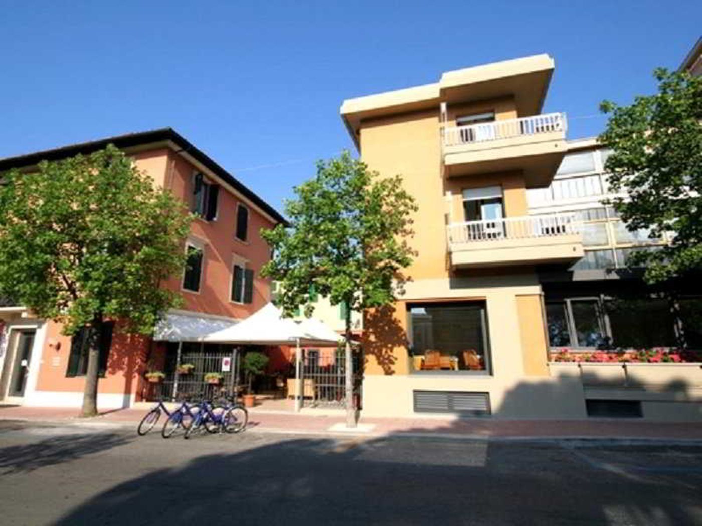 Montebello Hotel-Italy-MONTECATINI TERME-General view-1