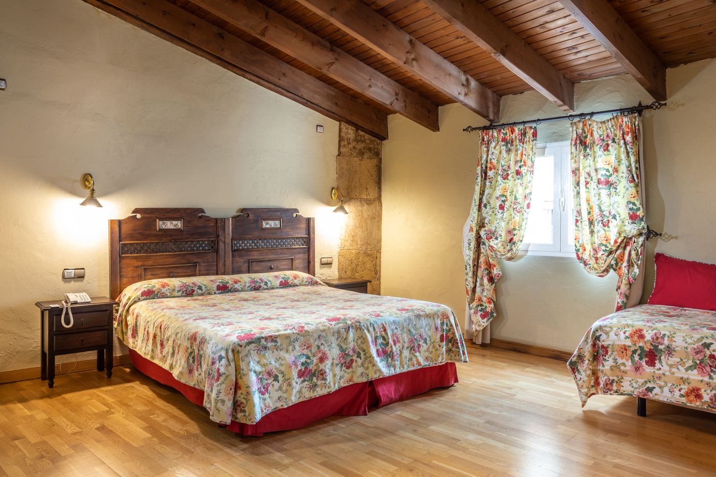 Sao-Joao-de-Deus-by-RIDAN-Hotels-Room-24