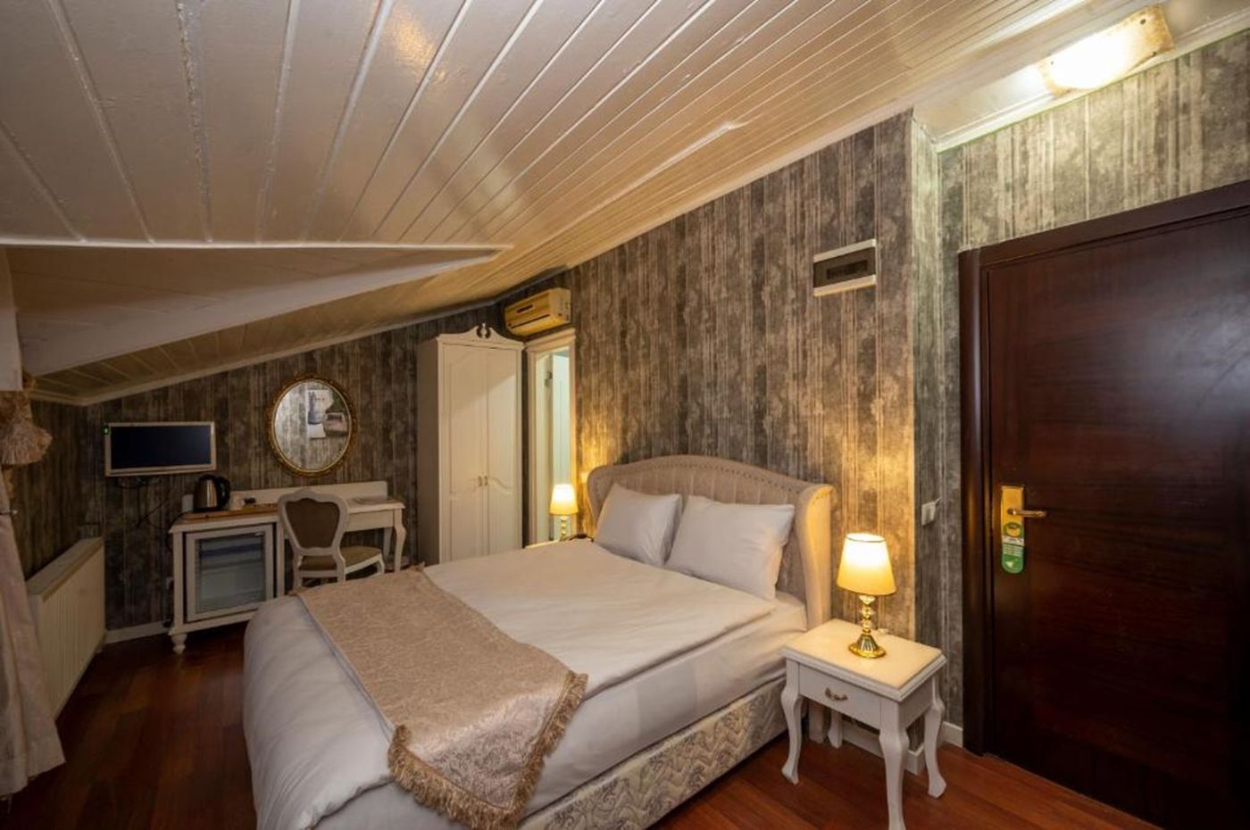 FUAT BEY PALACE HOTEL-Turkey-ISTANBUL-Room-8