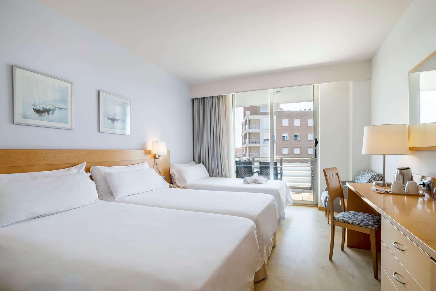 Sol-Port-Cambrils-Hotel-Room-36