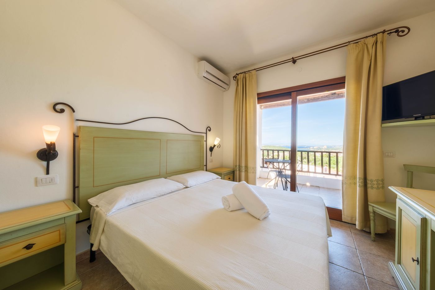 Club-Li-Graniti-Room-13