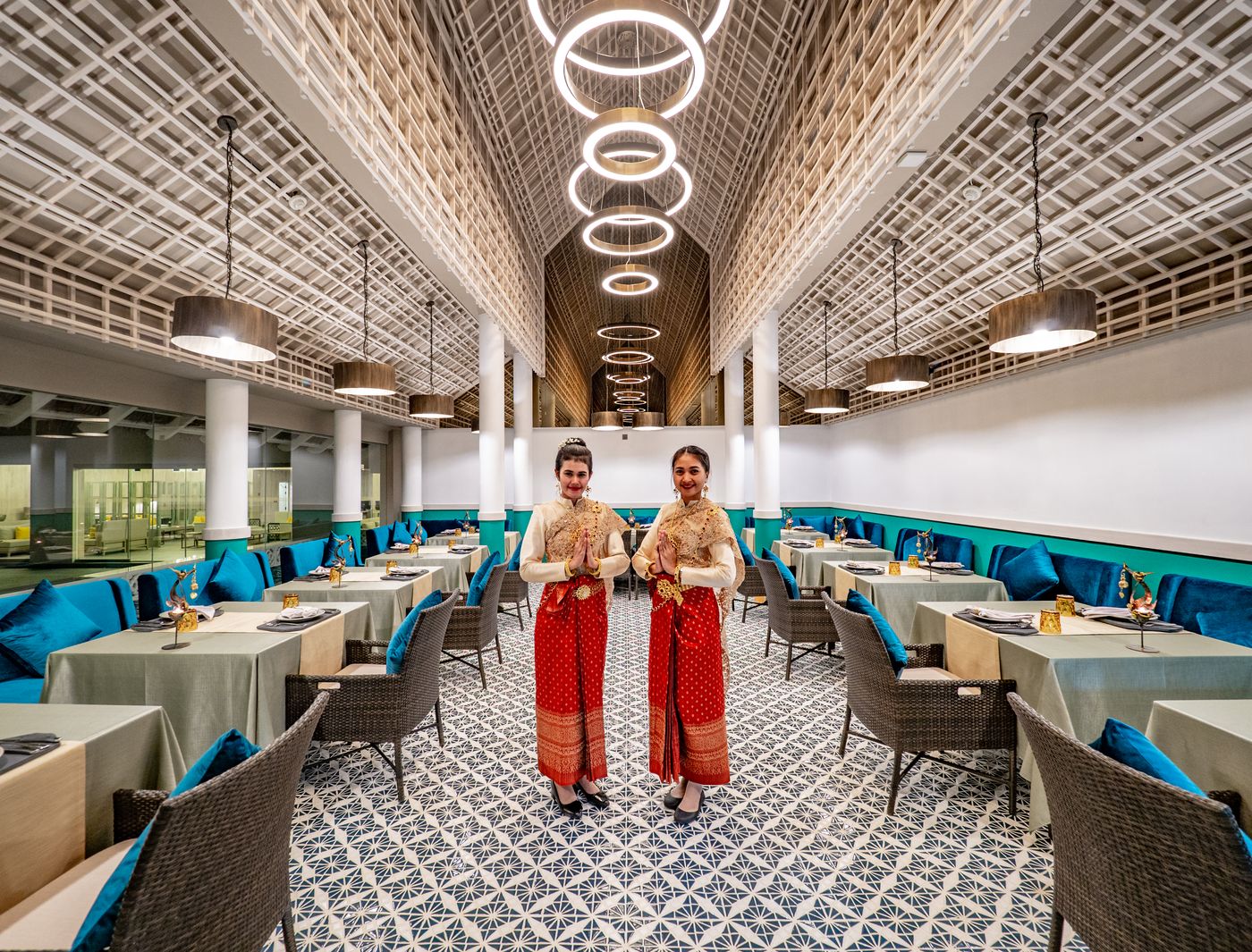 The-Shore-at-Katathani-Restaurant-53