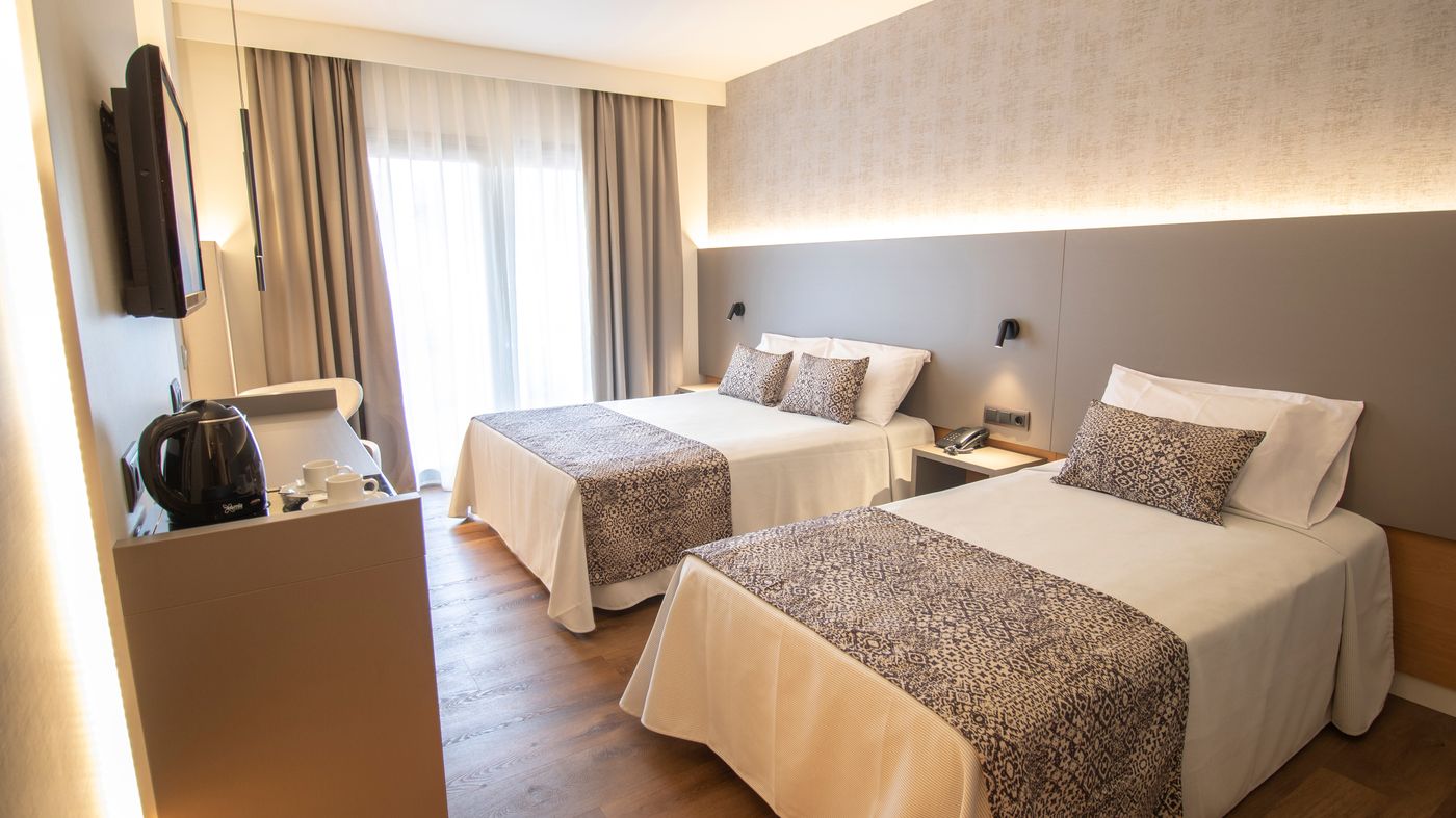 Golden-Bahia-de-Tossa-Room-29