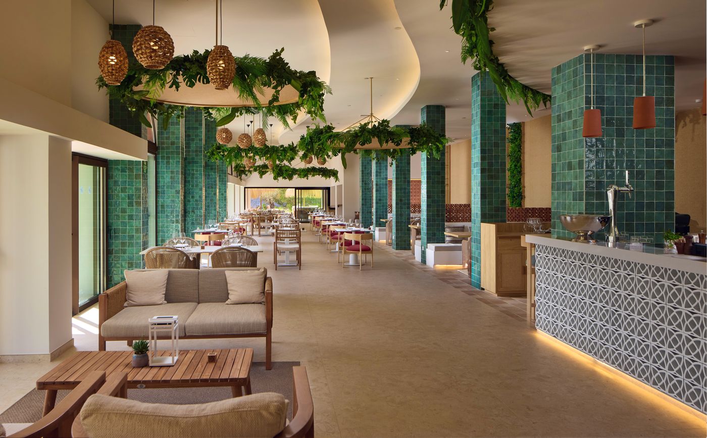 Club Cala San Miguel Hotel Ibiza, Curio Collection by Hilton