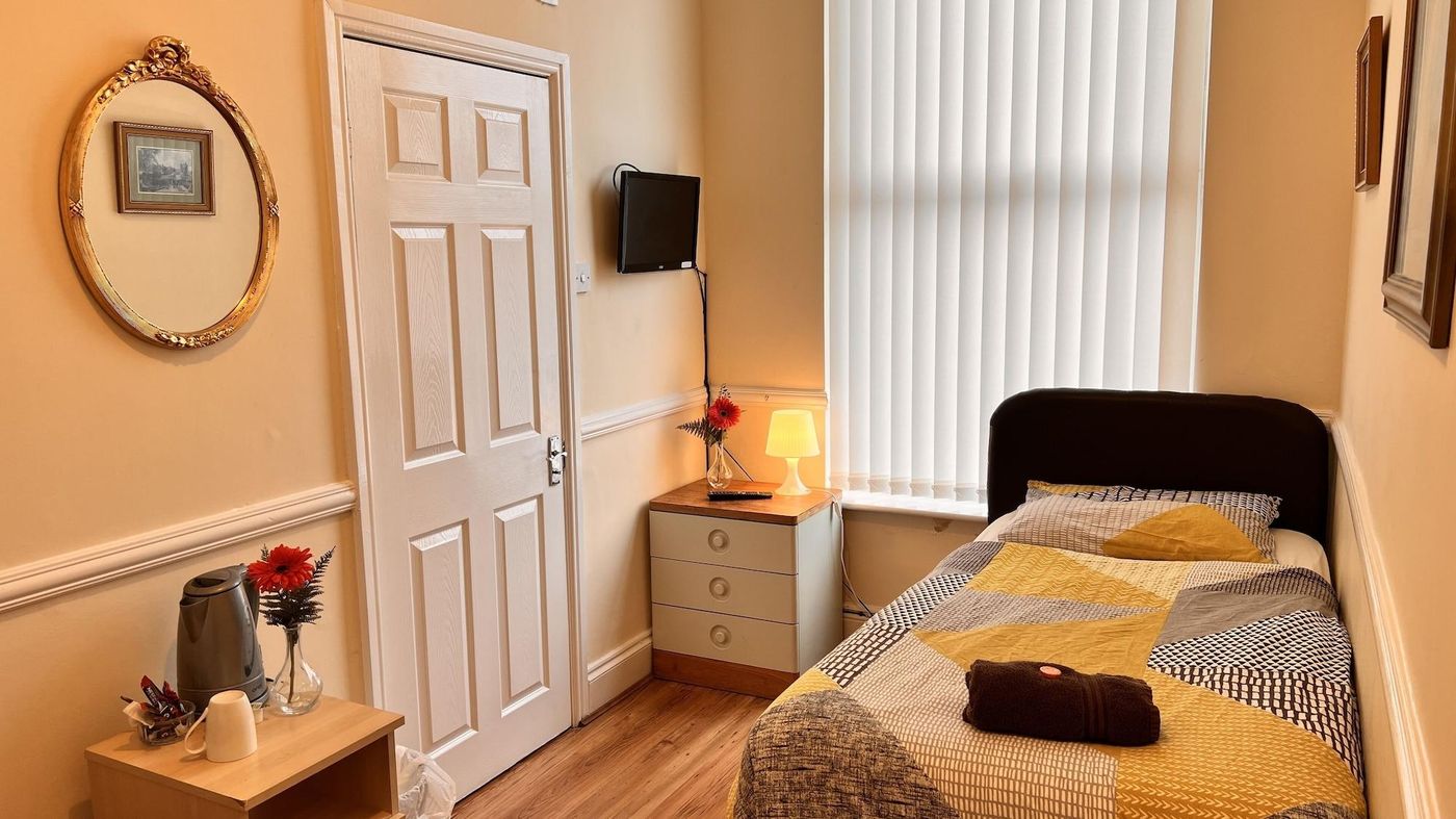 Castle Lodge Guest House-United Kingdom-LIVERPOOL-Room-10