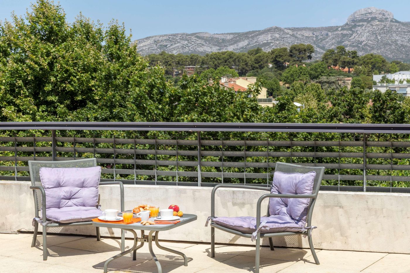 Best Western Linko Hotel-France-Aubagne-General view-9