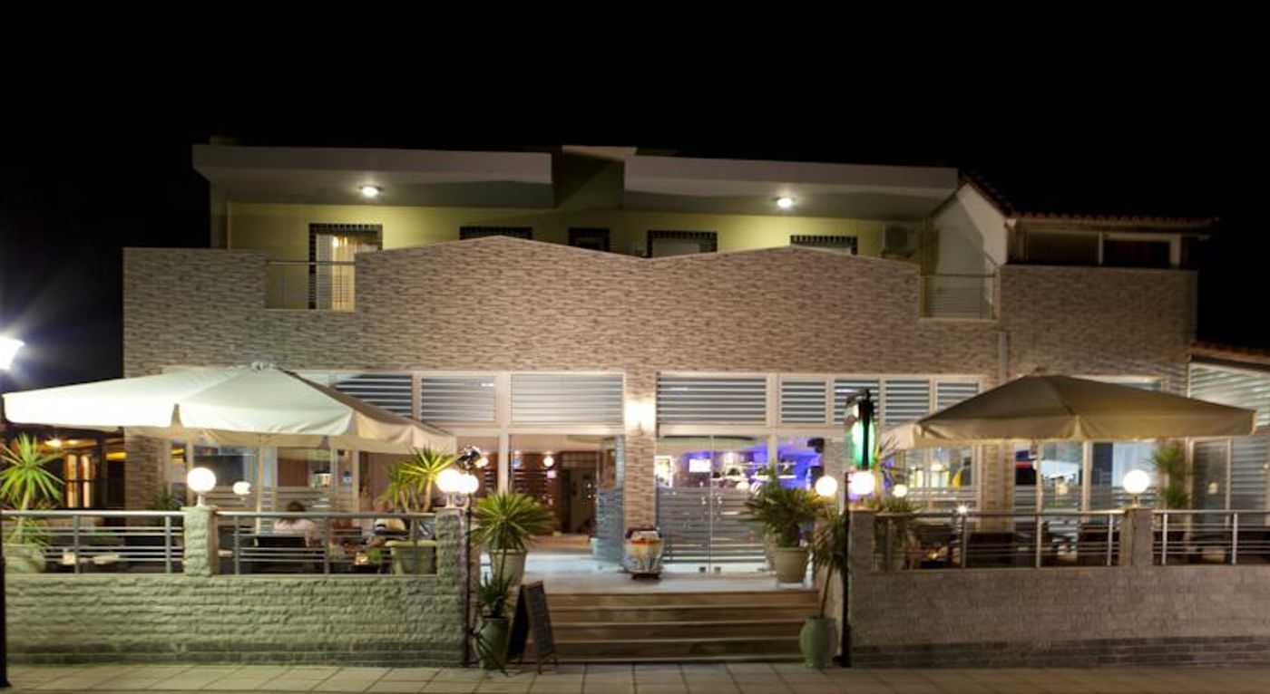 Sunny Days Apartments