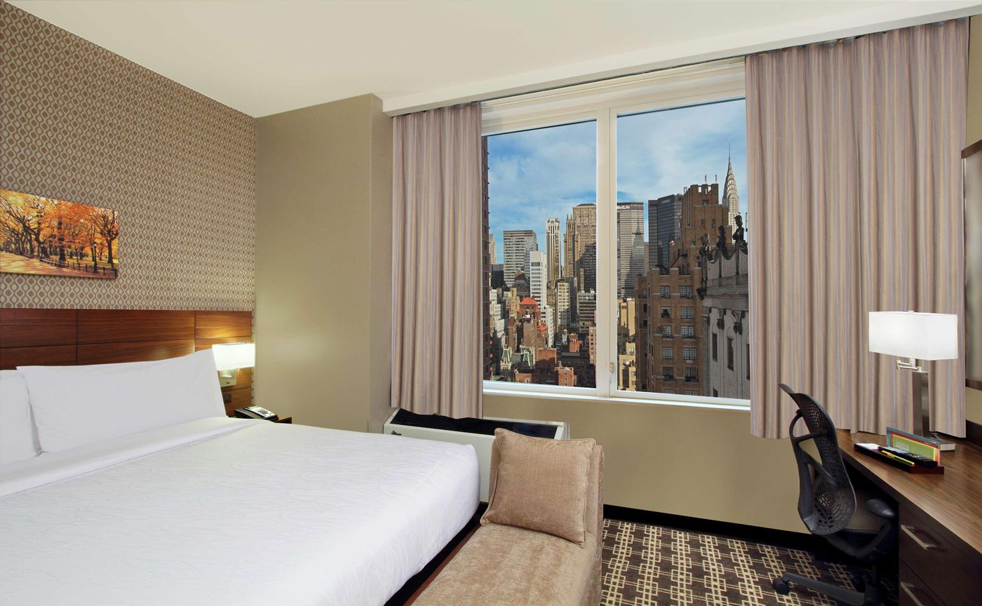 Hilton-Garden-Inn-New-York-Midtown-Park-Ave-Room-2