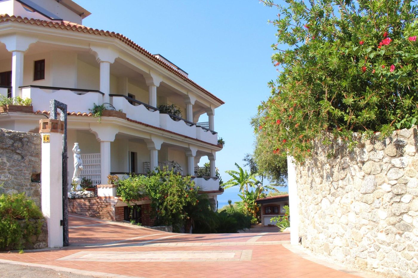 Arenas Hotel-Italy-joppolo-General view-4