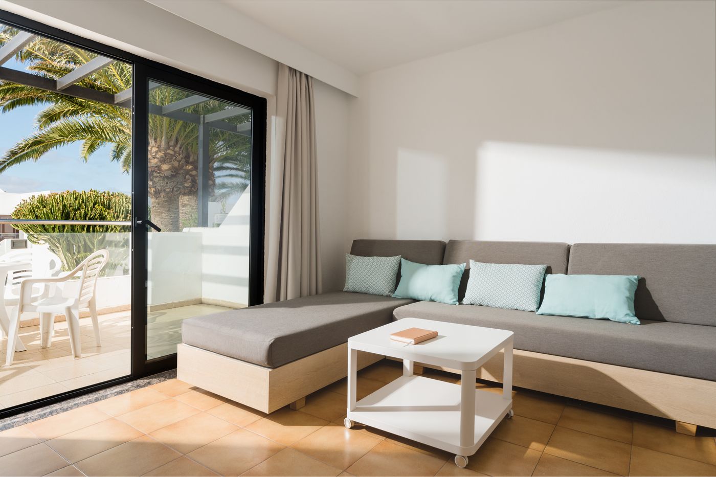 Los-Tulipanes-Room-44