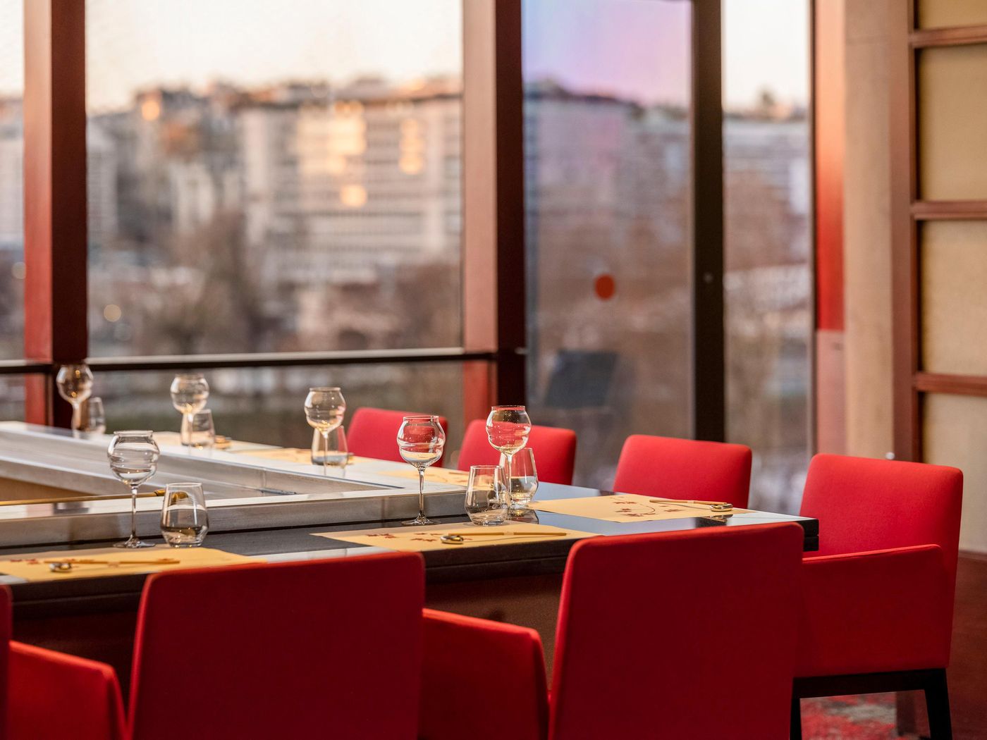 Novotel-Paris-Tour-Eiffel-Restaurant-37