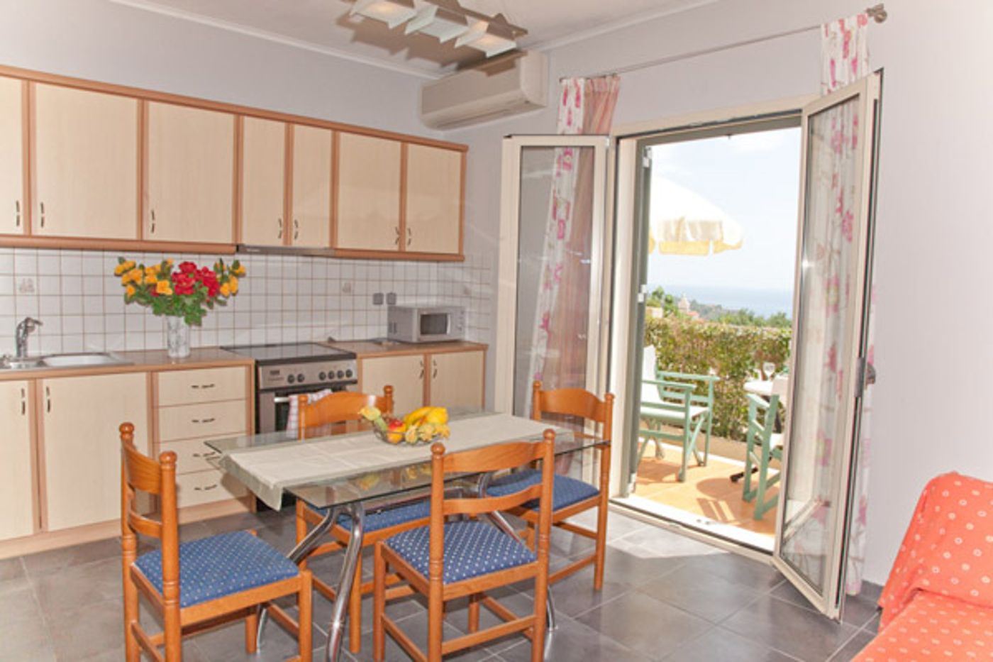 Liocharis Apartments