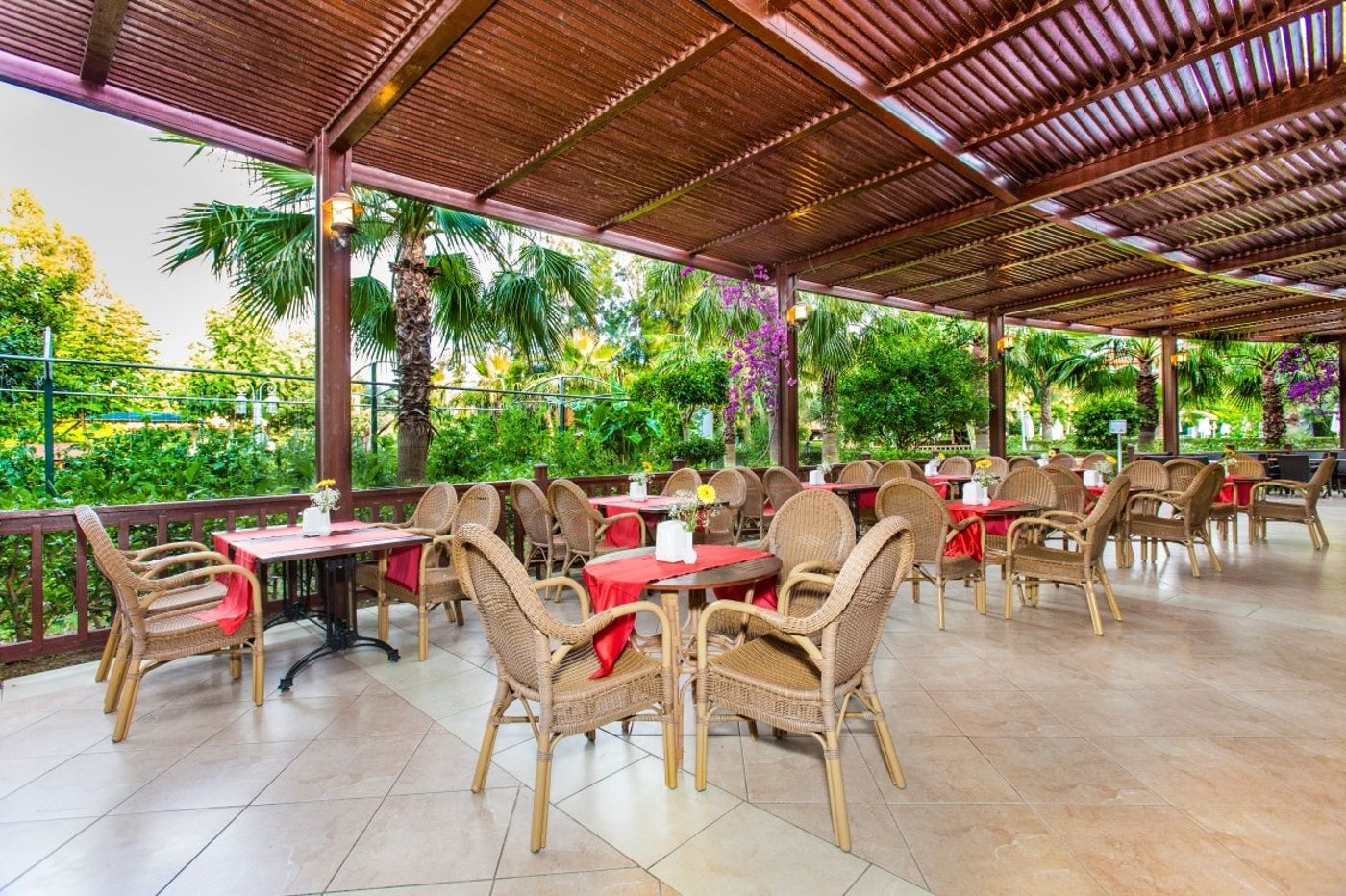 MHoliday Hotels Stone Palace