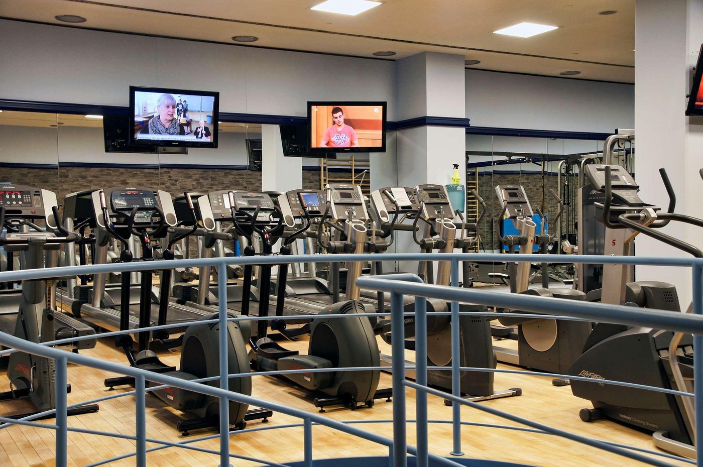 Radisson-Blu-Centrum-Sports-and-Entertainment-79