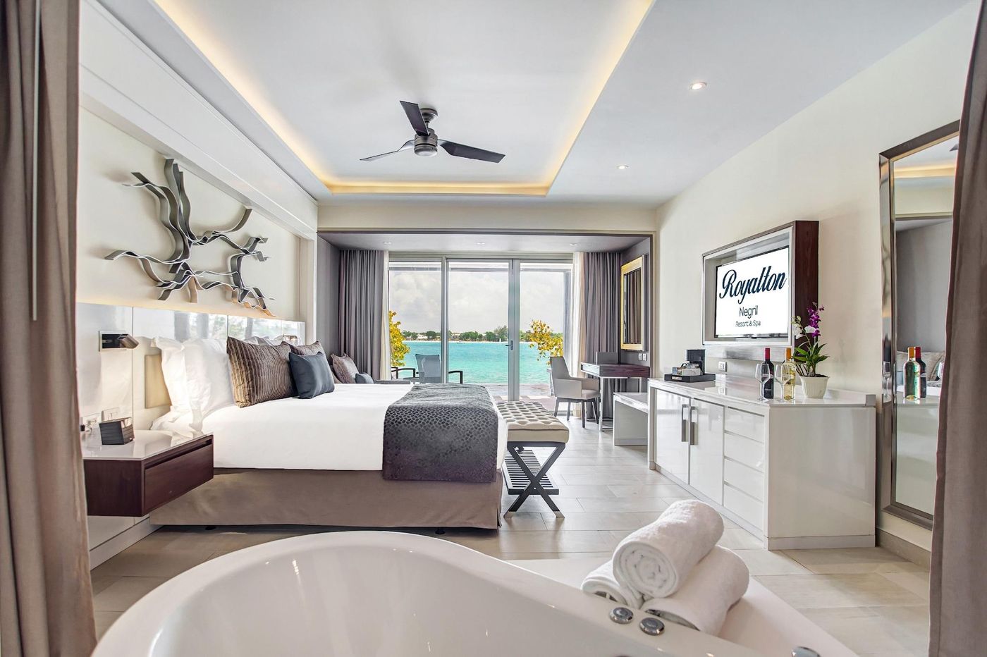Royalton-Negril-Resort---Spa-All-Inclusive-Room-34