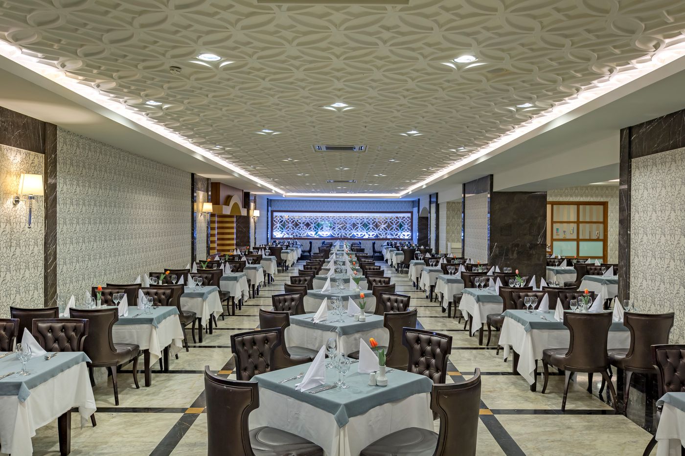 Royal-Holiday-Palace-Restaurant-49